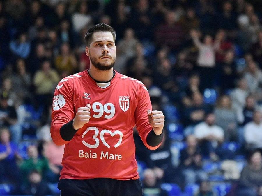Portarul lui CS Minaur Baia Mare, Barna Buzogany Foto: Facebook CS Minaur Baia Mare CS Minaur Baia Mare, pas mare spre semifinalele EHF European Cup! » Victorie la 6 goluri acasă