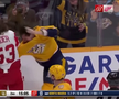 Filip Forsberg (Nashville Predators) și Moritz Seider (Detroit Red Wings) FOTO: captură video
