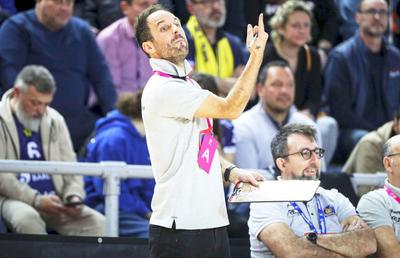 Totul despre adversara lui CSM București din „sferturile” Ligii Campionilor » Geniu pe bancă și lot plin de campioane mondiale
