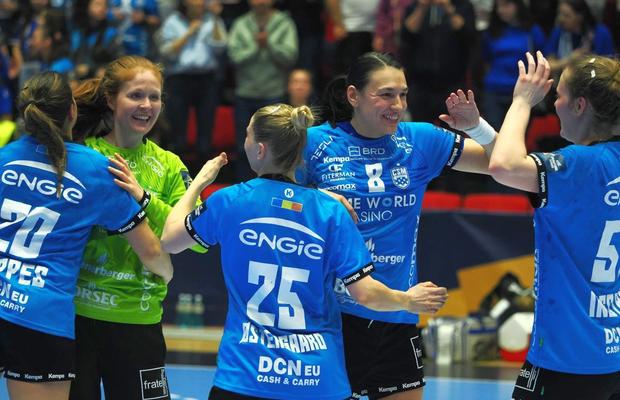 CSM București câștigă și returul cu Krim și se califică în „sferturile” Ligii Campionilor