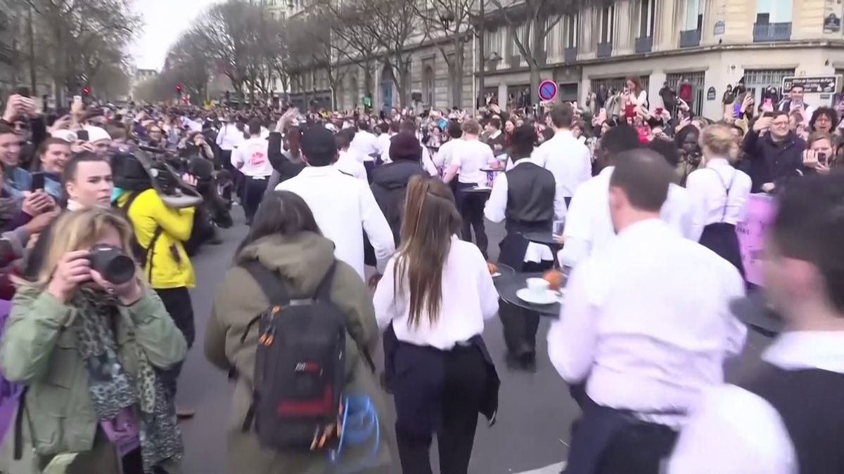 Cursa ospătarilor din Paris 2024