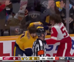 Filip Forsberg (Nashville Predators) și Moritz Seider (Detroit Red Wings) FOTO: captură video