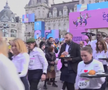 Cursa ospătarilor a revenit la Paris după 13 ani FOTO: 
Associated Press