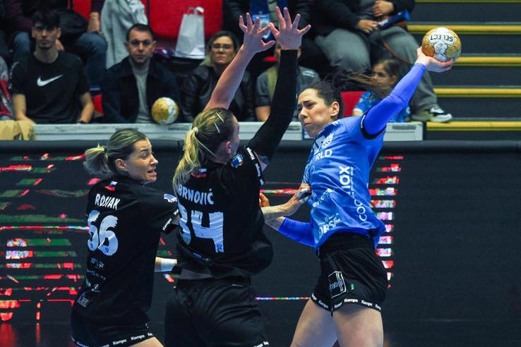 CSM București - Krim, Liga Campionilor // foto: Raed Krishan