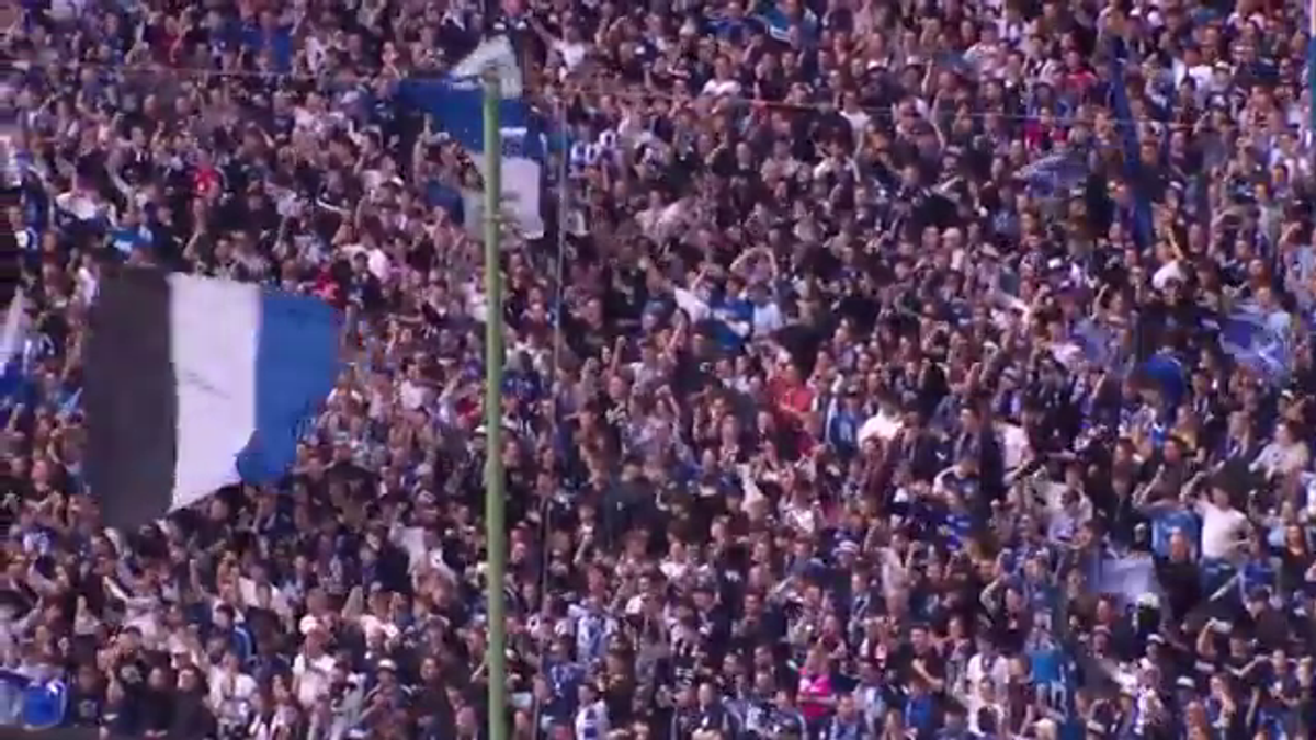 Record de spectatori în fotbalul feminin: 57.000 de fani la semifinala istorică Hamburg – Werder Bremen