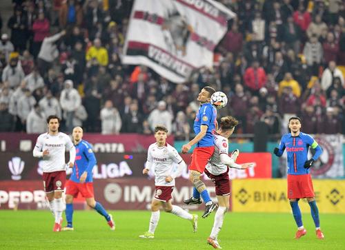 Rapid - FCSB, meciul care a dus la penalizarea giuleștenilor // foto: GSP