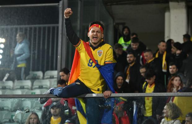 „E sărbătoare!” » Ce s-a întâmplat pe teren, la finalul victoriei din San Marino + un „tricolor” a rămas pe gazon pentru un antrenament