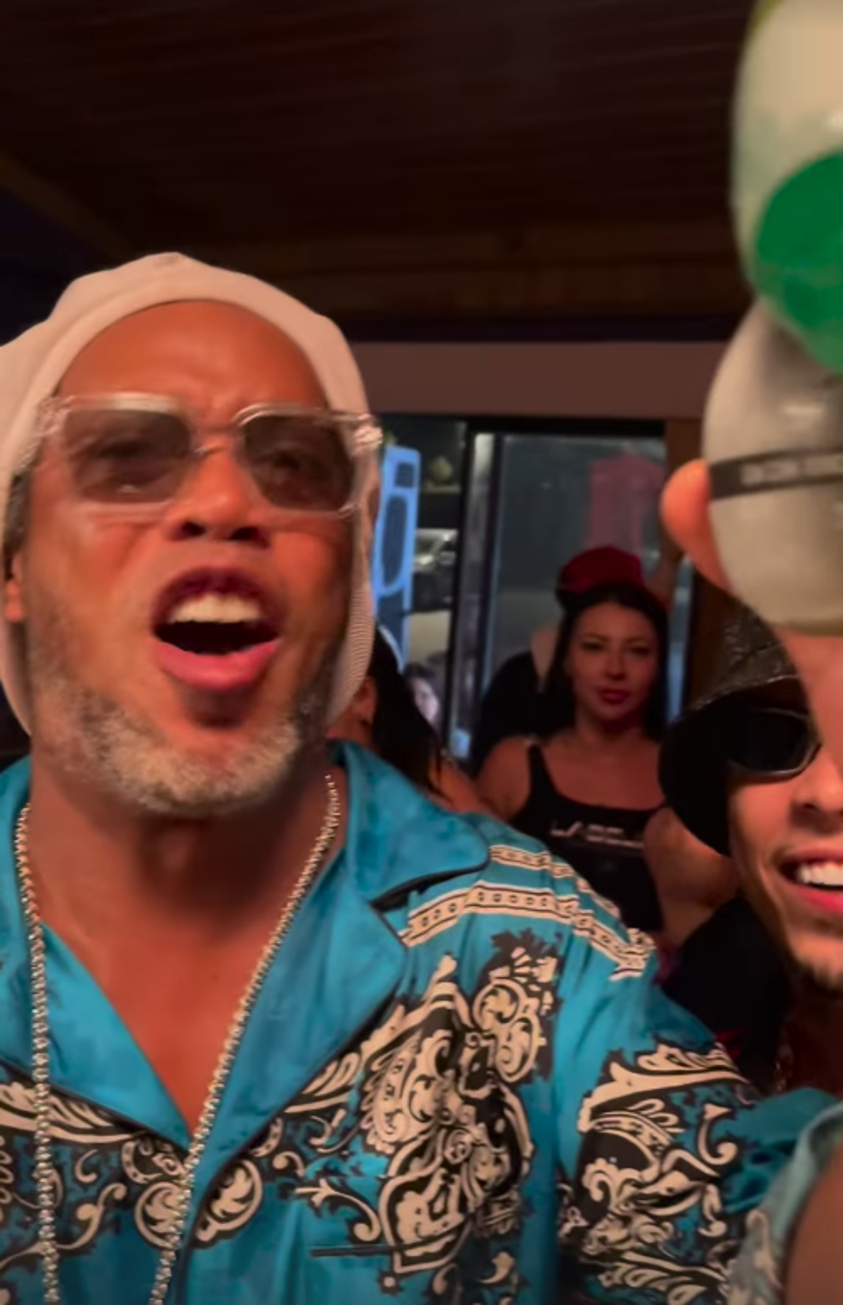 Cum s-a distrat Ronaldinho de ziua lui de naștere