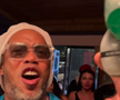 Ronaldinho a petrecut ca-n povești, 3 zile și 3 nopți » Imagini geniale: grătare și dans pe mese până în zori