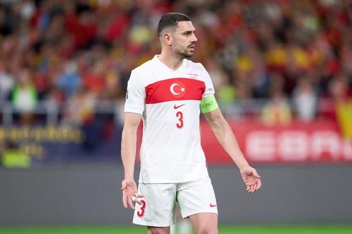 Merih Demiral s-a accidentat și sunt șanse mici să evolueze în meciul cu România // FOTO: Getty Images