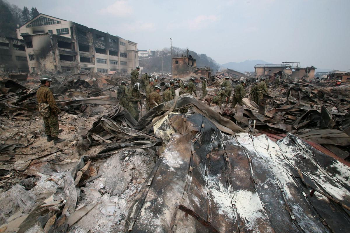 Tsunamiul care a făcut ravagii în Japonia, 2011