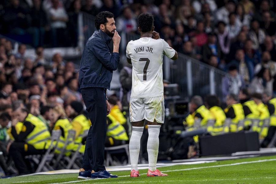 Vinicius jr este principalul susținător al lui Alvaro Arbeloa / Foto: Imago Vestiarul Realului și-a ales antrenorul pentru sezonul viitor: „Câștigă cu majoritate de voturi”