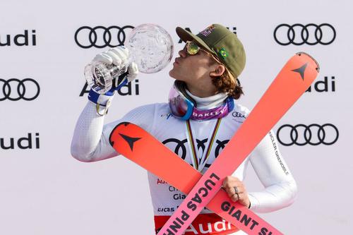 Lucas Pinheiro Braathen cu Globul de Cristal de la slalom uriaș 2026 Foto: Imago Images