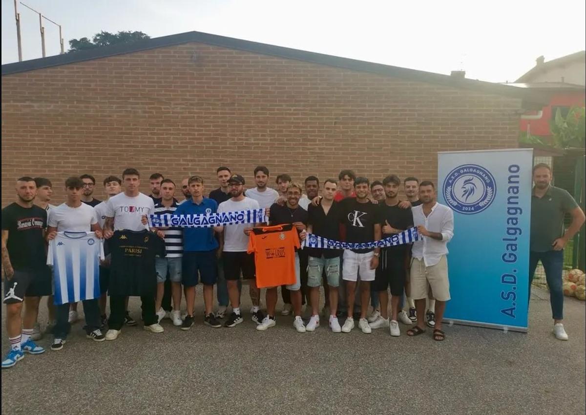 Antrenorul s-a deghizat în preot pentru a evita suspendarea