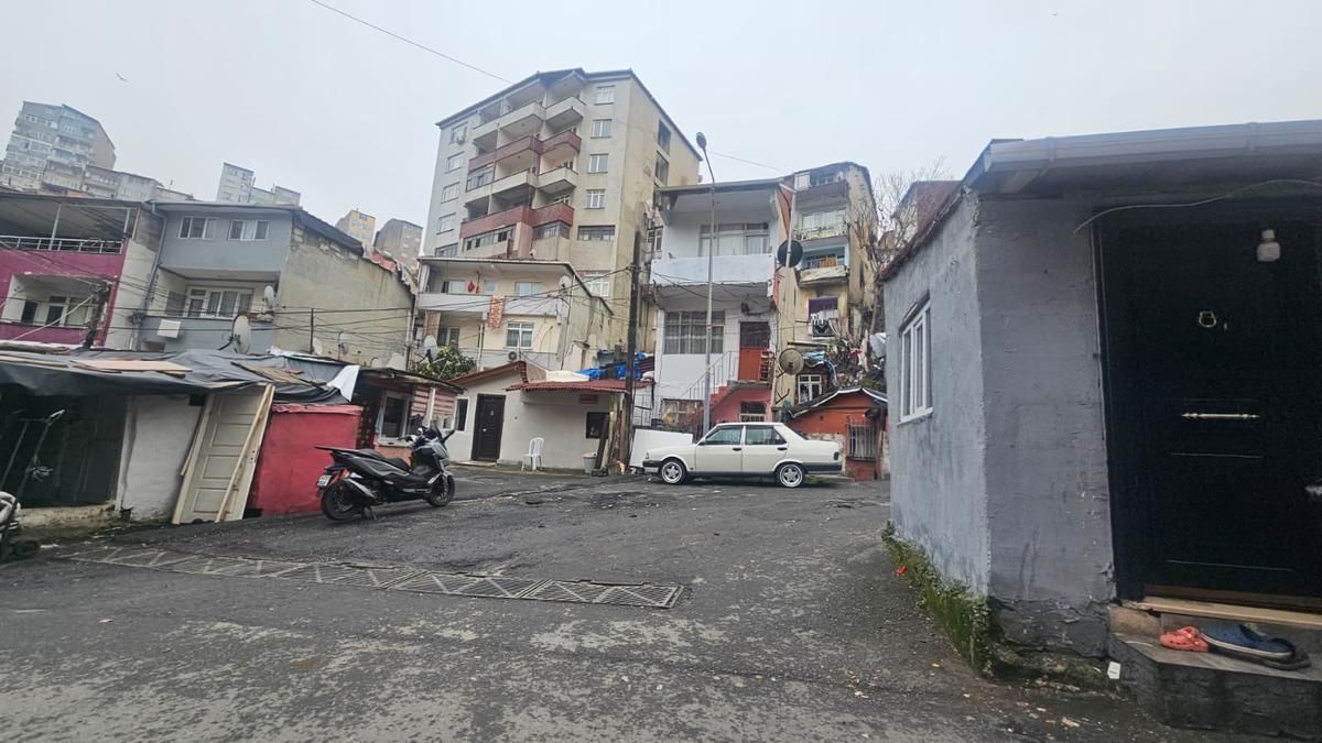 Celălalt Istanbul: partea întunecată a metropolei în care joacă România » Kuștepe, locul în care toți se feresc să intre, inclusiv taximetriștii