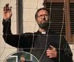 Antrenorul Matteo Ciceri s-a deghizat în preot pentru a fenta suspendarea și a-și conduce echipa pe teren / Foto: X
