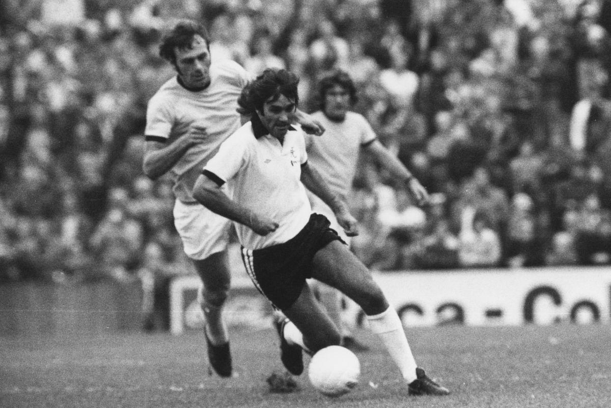 Totul despre George Best, al 5-lea Beatle » Mii de femei, sute de goluri pentru Manchester United și un sfârșit tulburător: „Să nu muriți ca mine”