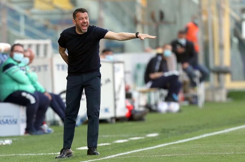 Parma a pierdut pe teren propriu cu Crotone, 3-4, în runda #33 din Serie A. Roberto D'Aversa, antrenorul „cruciaților”, e gata să rămână pe poziții și în liga a doua.