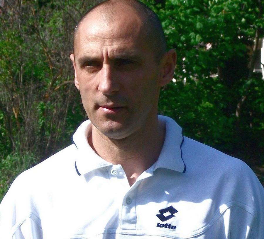 Roland Agalliu, într-o fotografie mai recentă // Foto: Wikipedia Vă mai amintiți de Roland Agalliu? Povestea primului stranier apărut după Revoluție în Divizia A + cum arată și ce face în prezent