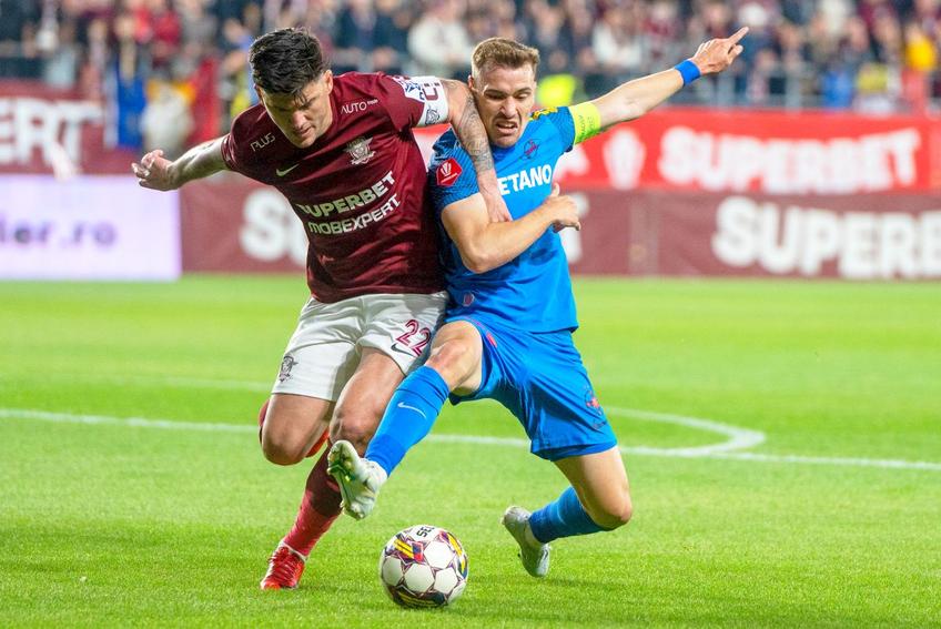 Cristi Săpunaru în duel cu Darius Olaru, foto: Raed Krishan / GSP