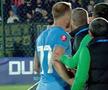 Eliminat după ce a împins arbitrul! 2 galbene în 2 minute în Superligă