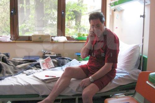 În 2011, Dinu a fost internat cu probleme la inimă. Foto: arhivă GSP
