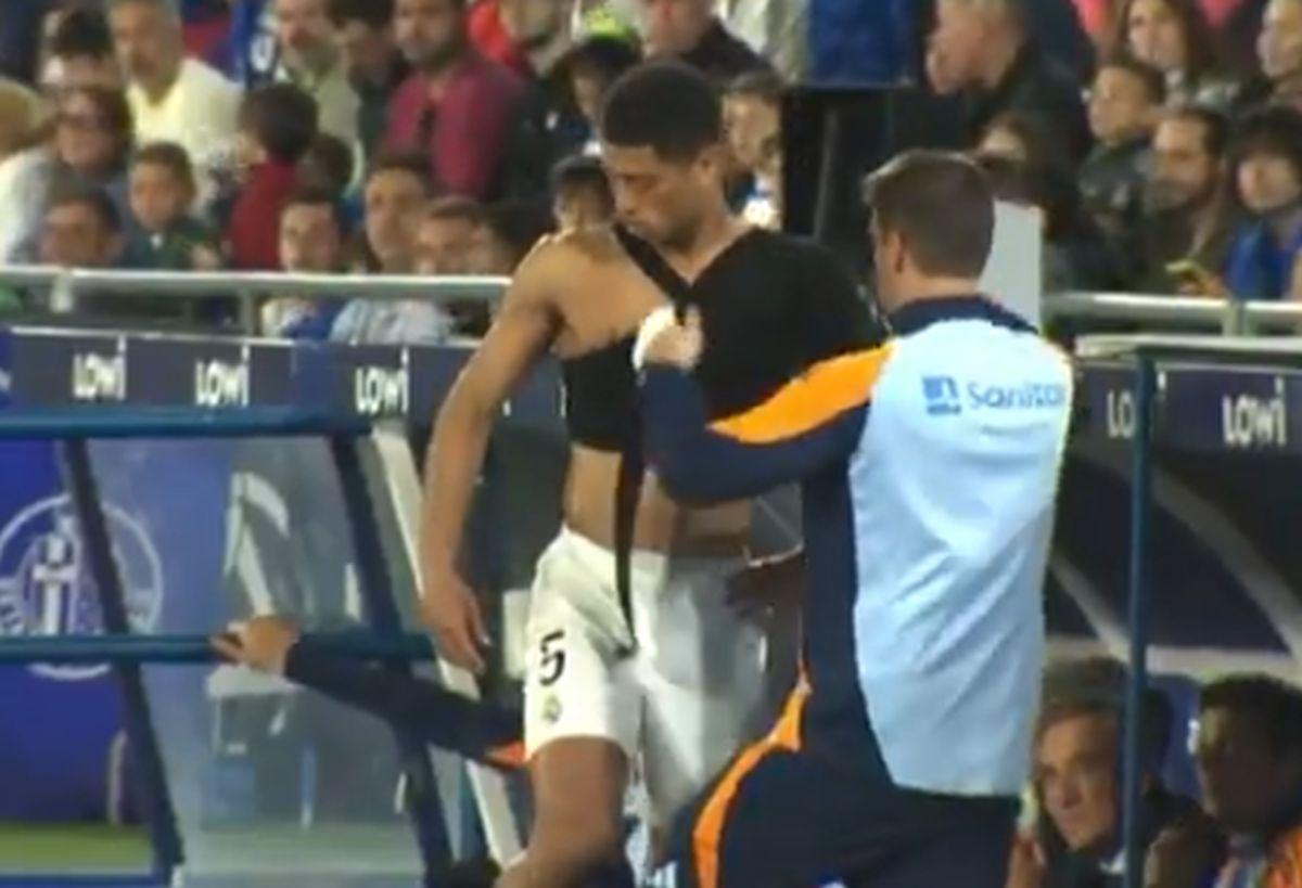 Ce trebuie să facă Jude Bellingham înainte de fiecare meci pentru a evita o pauză de 3 luni » Fanii lui Real Madrid îl roagă să se opereze