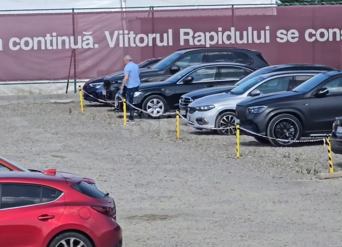 Marius Șumudică la antrenamentul după eliminarea din Cupa României