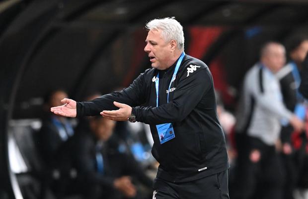 Marius Șumudică și-a pus vestiarul Rapidului în cap: „A devenit insuportabil. E un rău continuu de care nu scăpăm!”