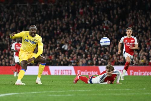 Mateta îi dă lovitura lui Arsenal, egalând la doi / Foto: Imago