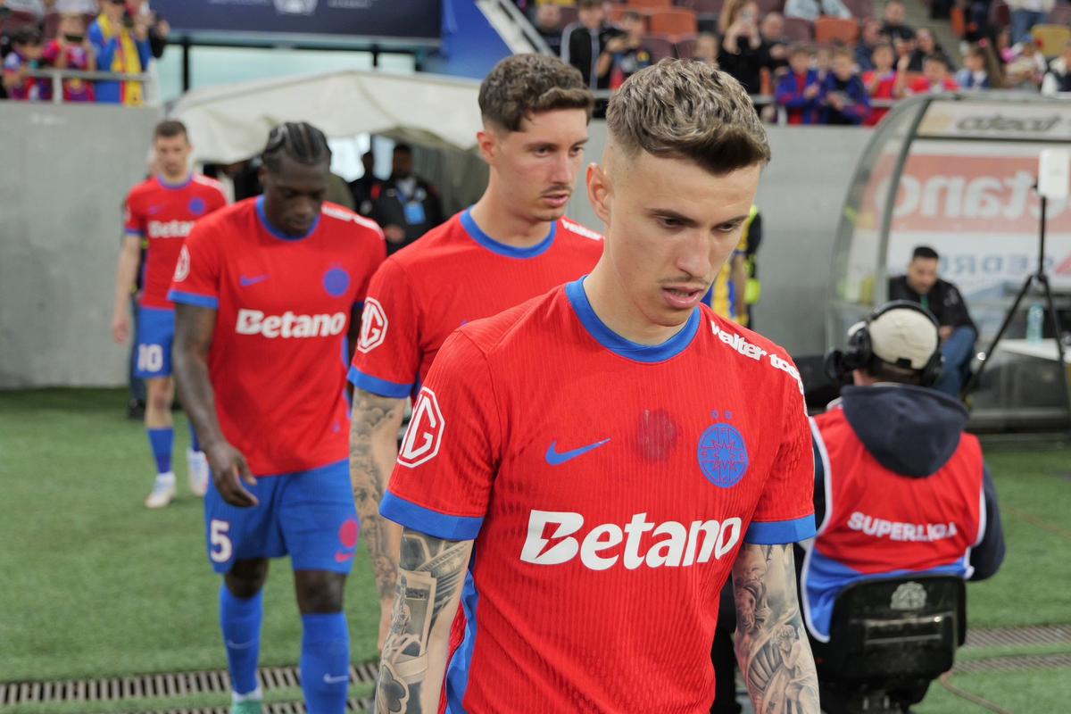 Imagini din meci FCSB - Petrolul // foto: Ionuț Iordache și Andrei Furnigă