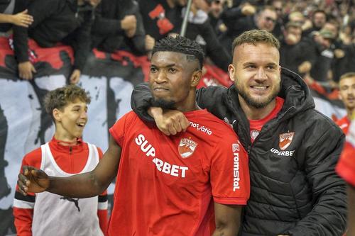 Va accepta Boateng să trădeze culorile lui Dinamo?