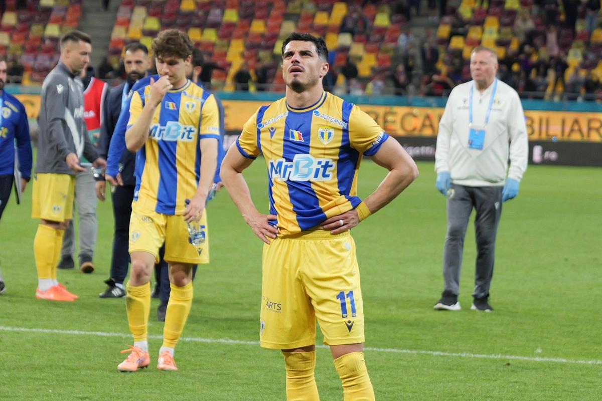 Imagini de la finalul meciului FCSB - Petrolul
