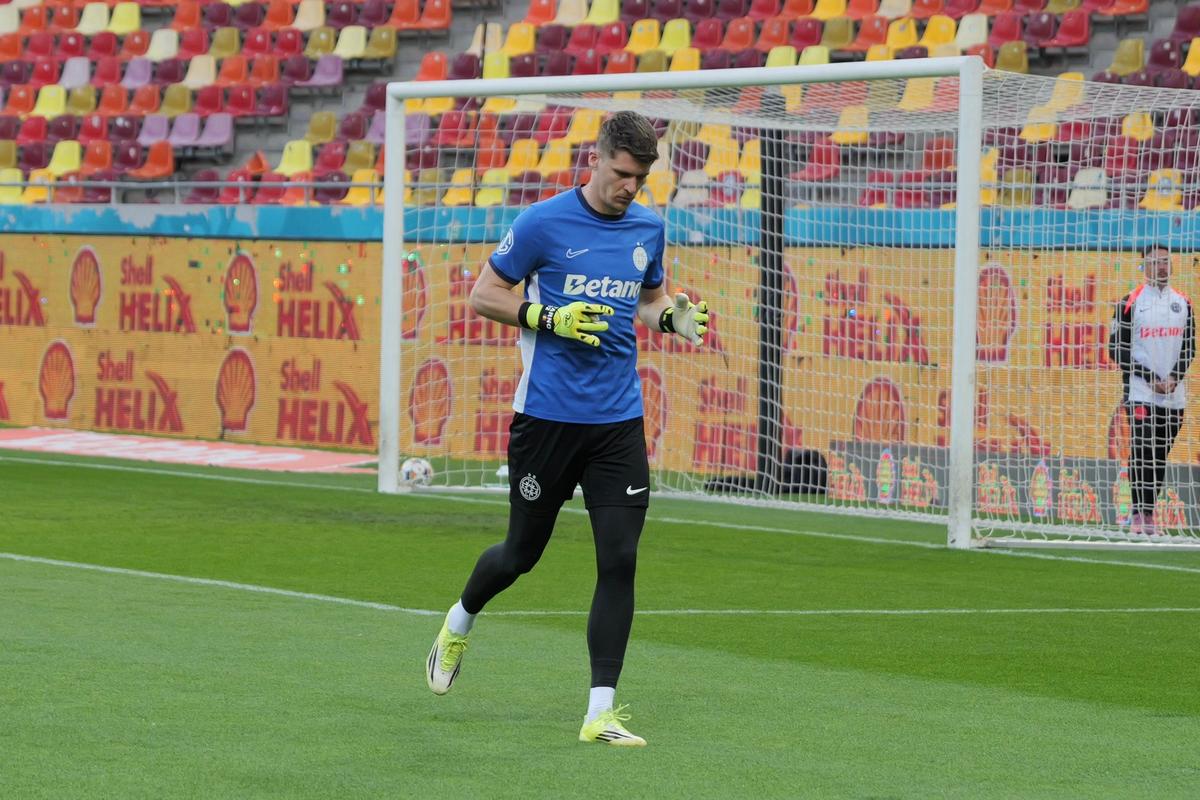 Imagini înainte de FCSB - Petrolul // foto: Ionuț Iordache și Andrei Furnigă