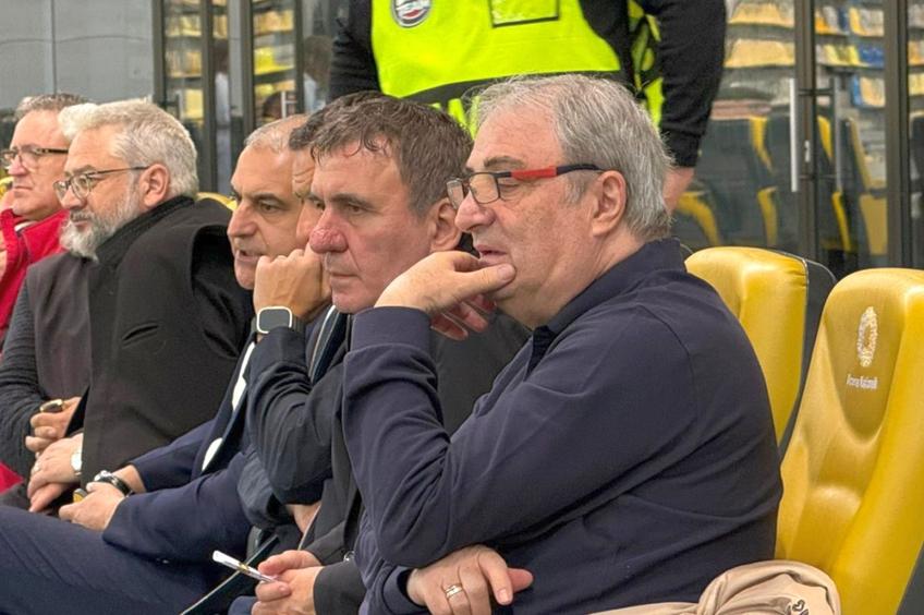 Tur de forță! Gică Hagi a venit și la FCSB - Petrolul » Selecționerul este la a doua partidă în 24 de ore
