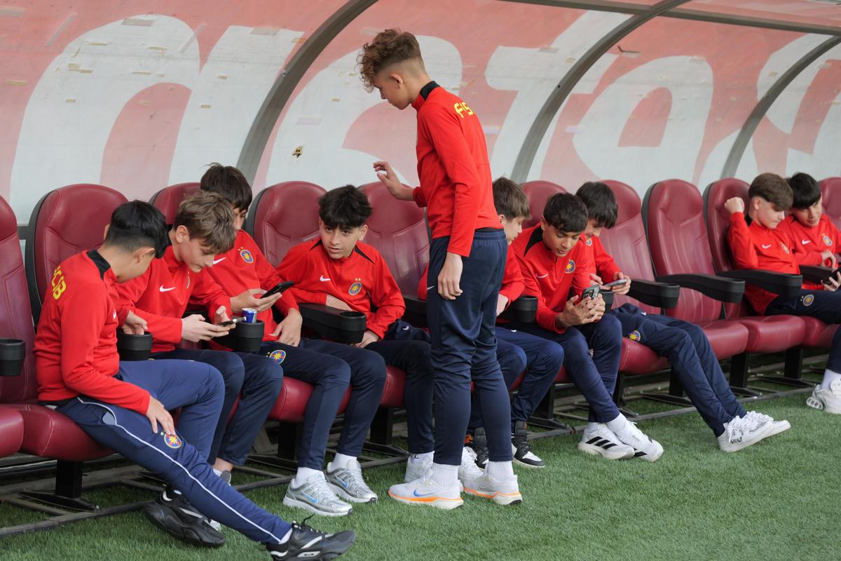 Imagini înainte de FCSB - Petrolul // foto: Ionuț Iordache și Andrei Furnigă
