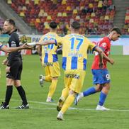 Imagini din meci FCSB - Petrolul // foto: Ionuț Iordache și Andrei Furnigă