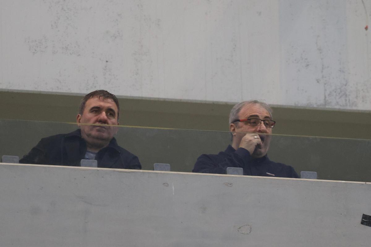 Gică Hagi a venit și la FCSB - Petrolul » Cine l-a însoțit pe selecționer