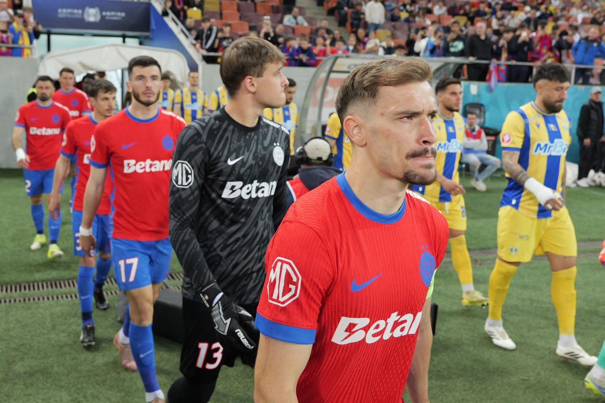 Imagini din meci FCSB - Petrolul // foto: Ionuț Iordache și Andrei Furnigă