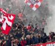Imagini incredibile în Dinamo - Craiova: ultrașii au pornit extinctoarele în peluză