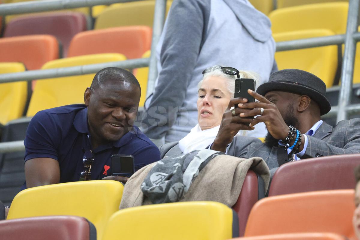 Îl mai ții minte? Apariție-surpriză la FCSB - Petrolul: fostul atacant al Rapidului a urmărit meciul din tribune