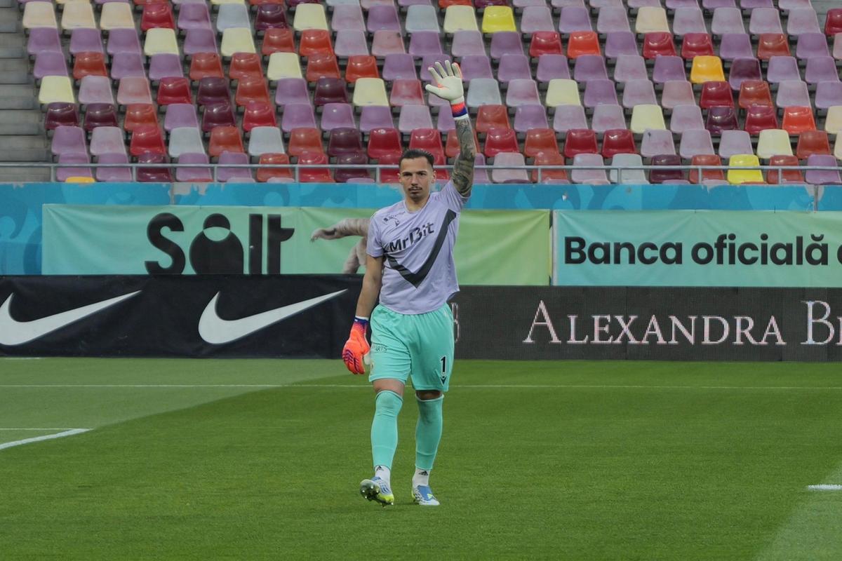 Imagini înainte de FCSB - Petrolul // foto: Ionuț Iordache și Andrei Furnigă