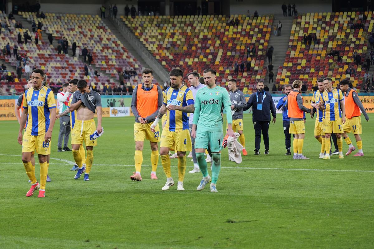 Imagini de la finalul meciului FCSB - Petrolul