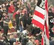 Imagini incredibile în Dinamo - Craiova: ultrașii au pornit extinctoarele în peluză