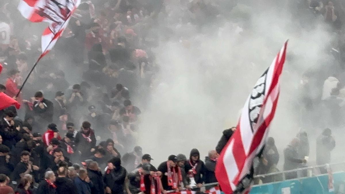 Fanii Craiovei nu s-au liniștit: noi scandări rasiste în meciul cu Dinamo