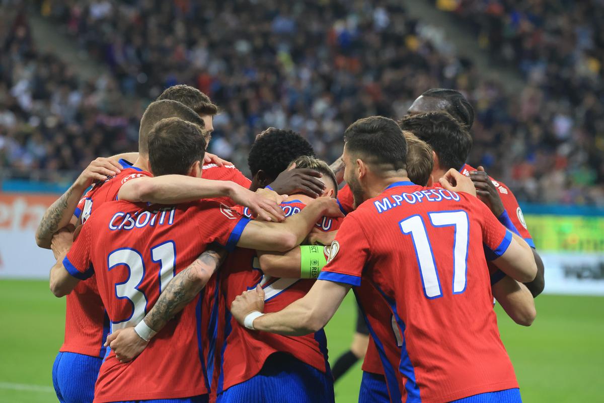 Cu un pas mai aproape de Europa, FCSB are lista de transferuri pentru vară făcută