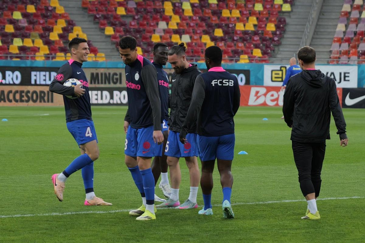 Imagini înainte de FCSB - Petrolul // foto: Ionuț Iordache și Andrei Furnigă