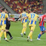 Imagini din meci FCSB - Petrolul // foto: Ionuț Iordache și Andrei Furnigă
