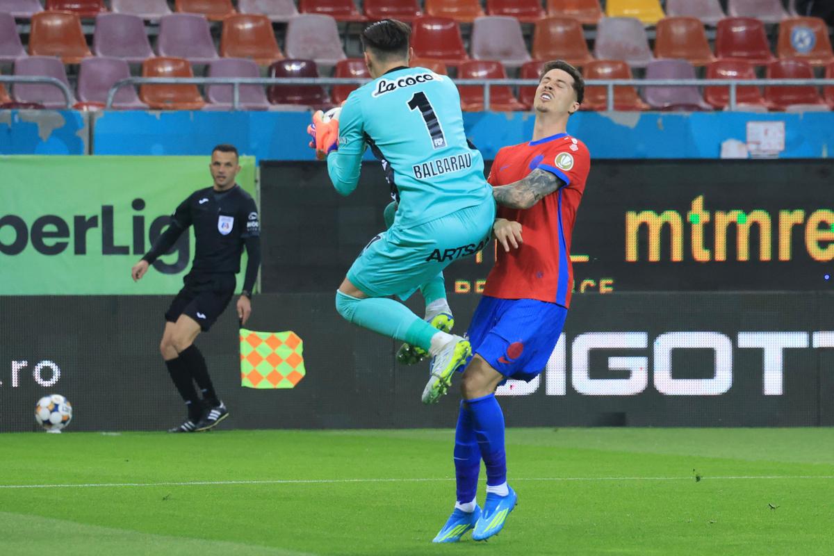 Imagini din meci FCSB - Petrolul // foto: Ionuț Iordache și Andrei Furnigă