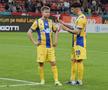 Ce s-a întâmplat la finalul partidei FCSB - Petrolul! Gestul fair-play remarcat de reporterii GSP